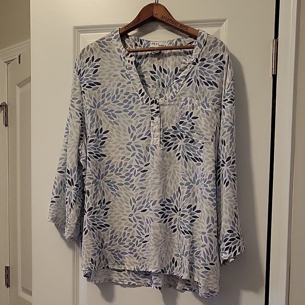 Elegant Blue and White Leaf Print Blouse